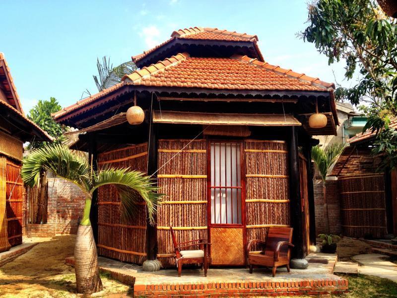 Under The Coconut Tree Hotel Хой Ан Екстериор снимка