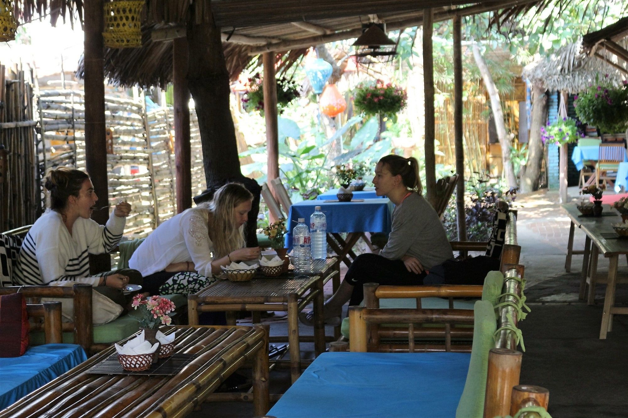 Under The Coconut Tree Hotel Хой Ан Екстериор снимка